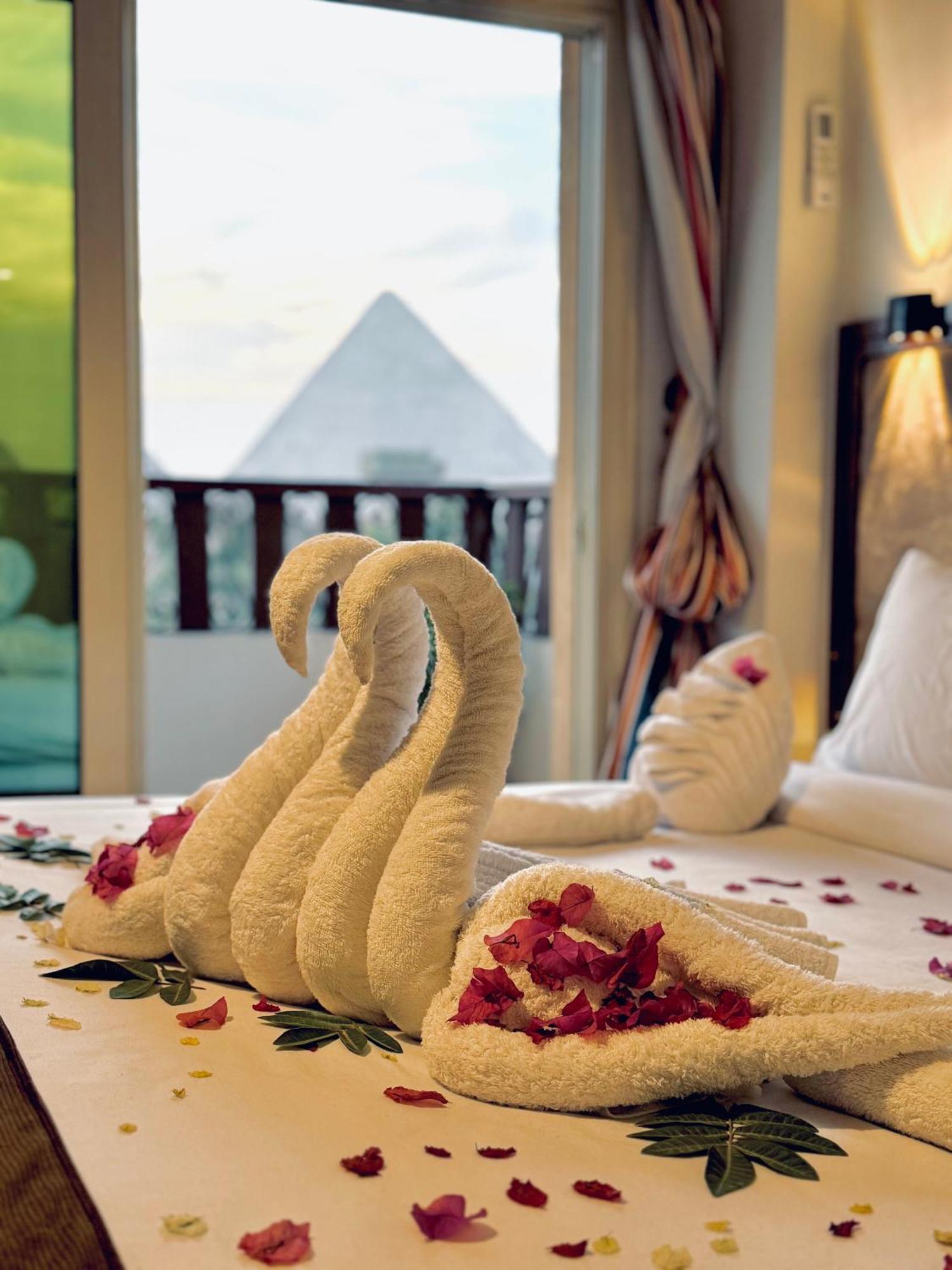 Flower Pyramids Inn Kafrat al Jabal ภายนอก รูปภาพ